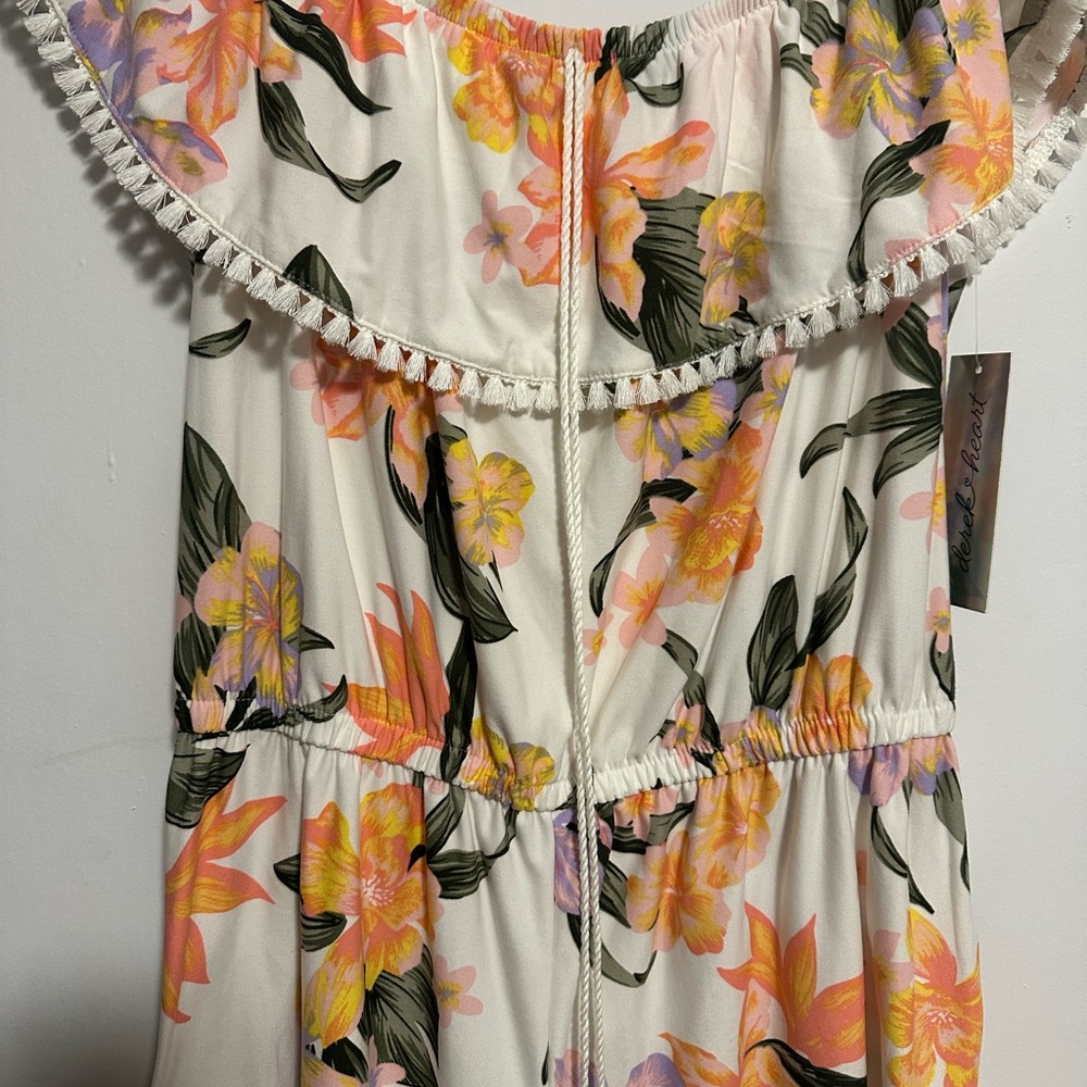 NWT Floral Ruffle Romper - Picture 3 of 6